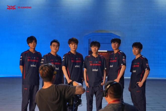 六次拿下萨 六次拿下萨